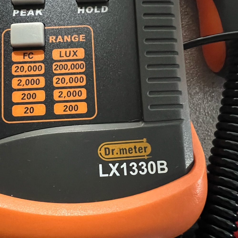 LIKE NEW - Dr. Meter Digital Plant Light Meter with Hard Case - Model LX1330B - Picture 6 of 6